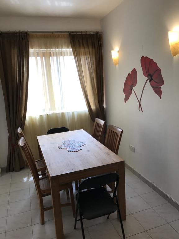 Swieqi Semi Detached Maisonette Saint Julian's Exterior photo